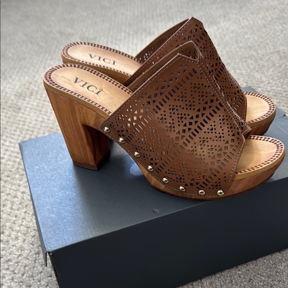 Vici Brown Textured Leather Mules - Picture 7 of 11